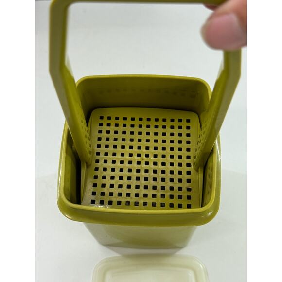 Tupperware Vintage Pickle Keeper Green Complete 3 Piece Set Lid Tray - Picture 5 of 6